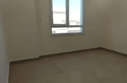 شقة - 3 غرف نوم - 2 حمامات للايجار في شارع النصر - النصر - الدوحة