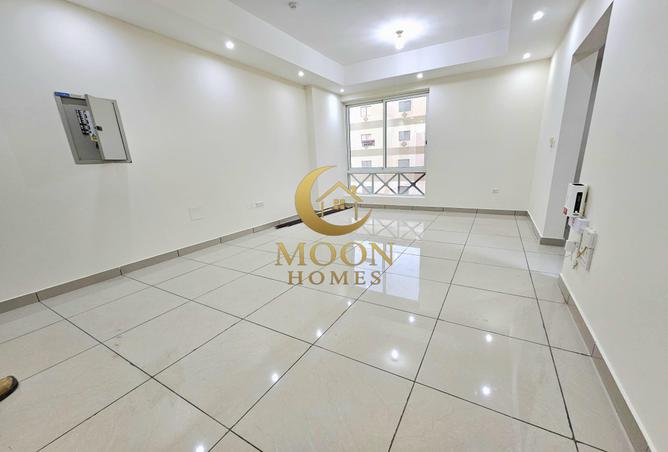 972027 - Property Image 2