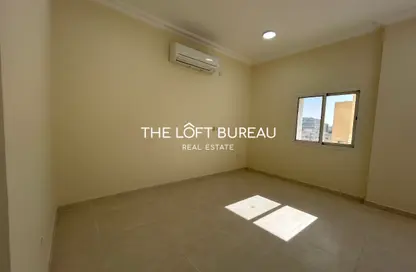 Apartment - 2 Bedrooms - 3 Bathrooms for rent in Al Mansoura - Al Mansoura - Doha