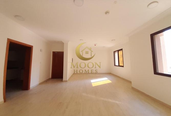 974893 - Property Image 2