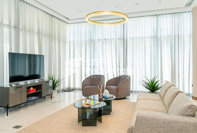 953747 - Property Image 2