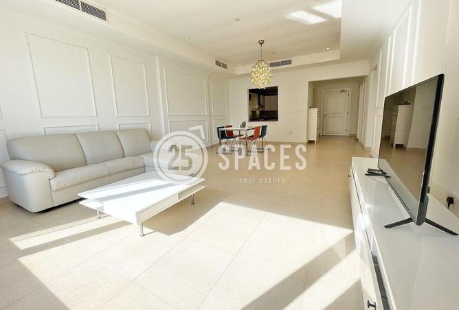 947593 - Property Image 2