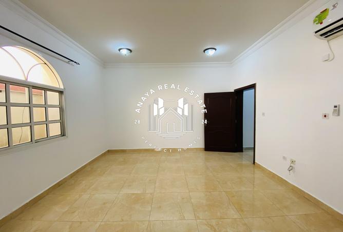 965395 - Property Image 3