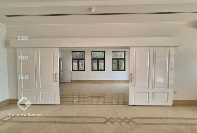 982528 - Property Image 3