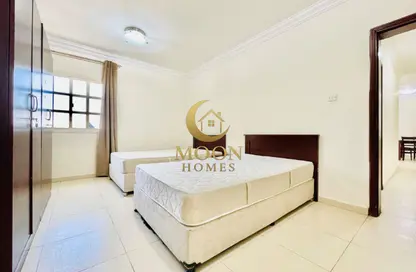 Apartment - 2 Bedrooms - 2 Bathrooms for rent in Al Mansoura - Al Mansoura - Doha