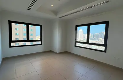 شقة - 3 غرف نوم - 4 حمامات للايجار في طريق بورتو الغربي - بورتو أرابيا - جزيرة اللؤلؤة - الدوحة