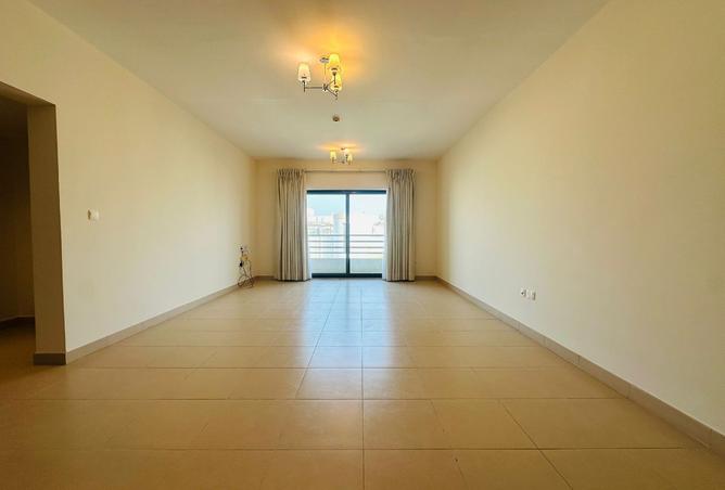 983493 - Property Main Image