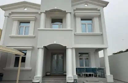 Villa - 5 Bedrooms - 7 Bathrooms for sale in Al Thumama - Al Thumama - Doha