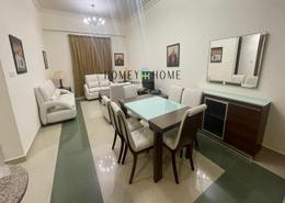 صورةغرفة المعيشة / غرفة الطعام لـ: شقة - 1 غرفة نوم - 1 حمام للكراء في مشيرب - مشيرب - الدوحة, صورة 1