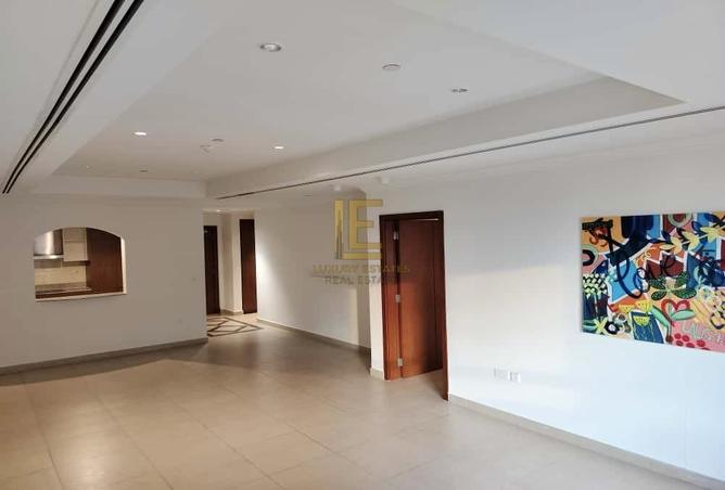 972280 - Property Image 2