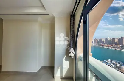 Apartment - 1 Bedroom - 2 Bathrooms for rent in Tower 3 - Porto Arabia - The Pearl Island - Doha