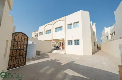 فيلا - 7 غرف نوم - 7 حمامات للايجار في الغانم الجديد - الغانم - الدوحة