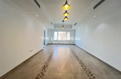 Apartment - 2 Bedrooms - 3 Bathrooms for rent in East Porto Drive - Porto Arabia - The Pearl Island - Doha