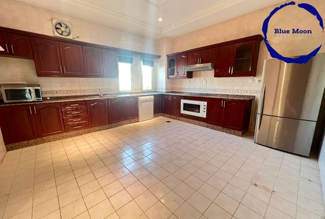 855452 - Property Image 3