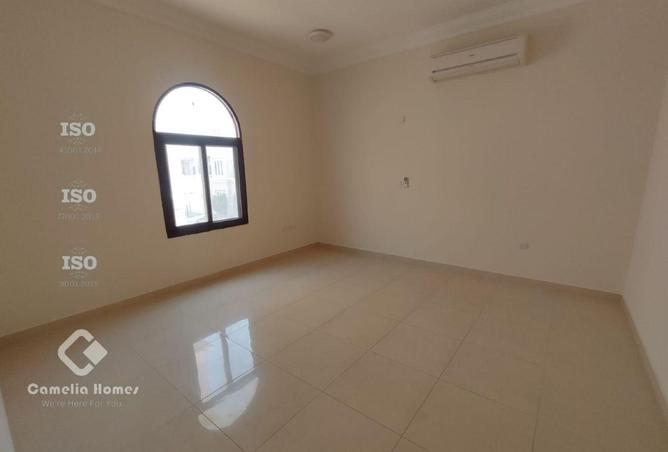 991881 - Property Image 2