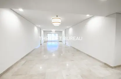 Apartment - 3 Bedrooms - 4 Bathrooms for rent in Al Mutahidah Tower - Viva Bahriyah - The Pearl Island - Doha
