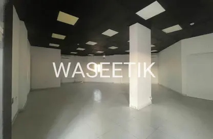 محل تجاري - استوديو - 2 حمامات للايجار في شارع  بو هامو - أبو هامور - الدوحة