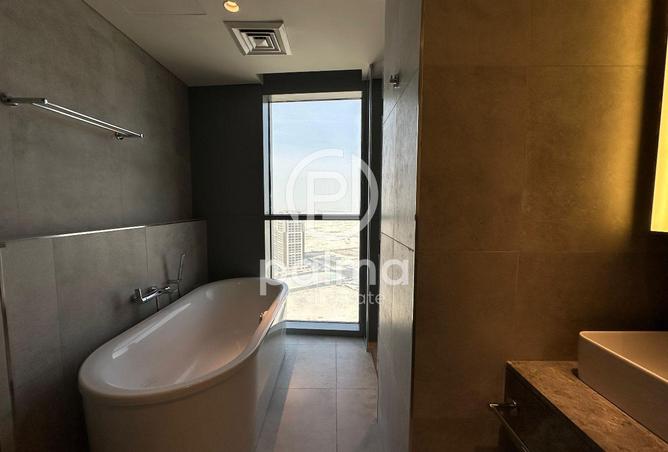 998576 - Property Image 2