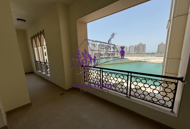 881993 - Property Image 3