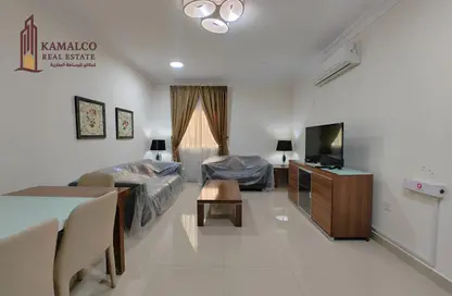 Apartment - 2 Bedrooms - 2 Bathrooms for rent in Umm Ghwailina Comm - Umm Ghuwalina - Umm Ghuwailina - Doha Apartment - 2 Bedrooms - 2 Bathrooms for rent in Umm Ghwailina Comm - Umm Ghuwalina - Umm Ghuwailina - Doha