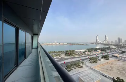 Apartment - 2 Bedrooms - 3 Bathrooms for rent in Marina Tower 02 - Marina District - Lusail