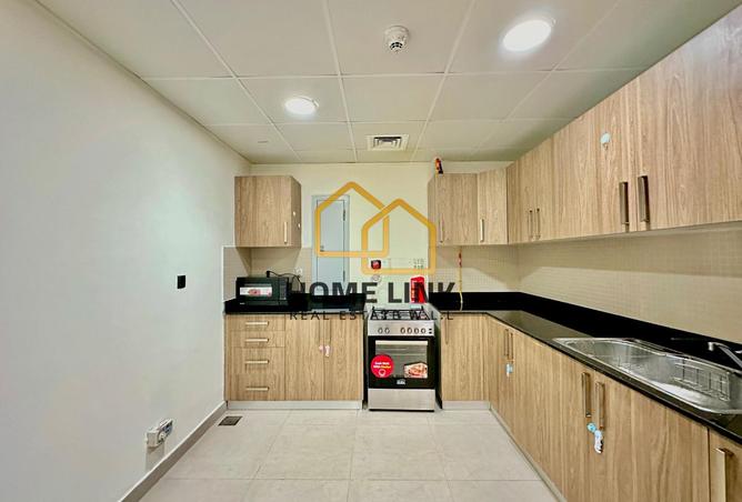 963381 - Property Image 2