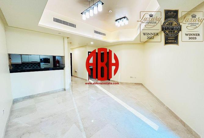 967270 - Property Main Image