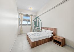 شقة - 2 غرف نوم - 2 حمامات للكراء في بروة الشارع التجاري - أم السنيم - الدوحة