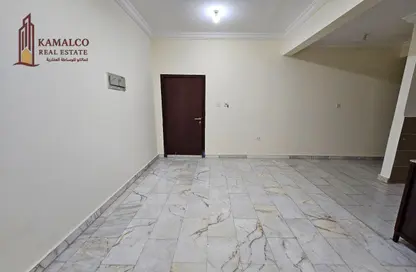Apartment - 1 Bedroom - 1 Bathroom for rent in Umm Ghuwalina - Umm Ghuwailina - Doha
