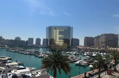 تاون هاوس - غرفة نوم - 2 حمامات للايجار في طريق بورتو الغربي - بورتو أرابيا - جزيرة اللؤلؤة - الدوحة