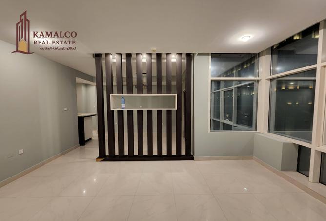 932872 - Property Image 2