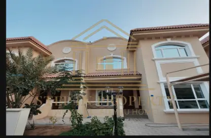 فيلا - 4 غرف نوم - 4 حمامات للايجار في الثمامة - الثمامة - الدوحة