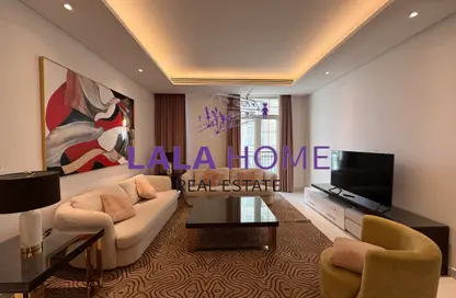 Apartment - 2 Bedrooms - 5 Bathrooms for rent in Floresta Gardens - Floresta Gardens - The Pearl Island - Doha