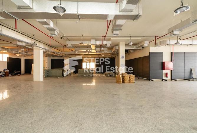 943487 - Property Image 2