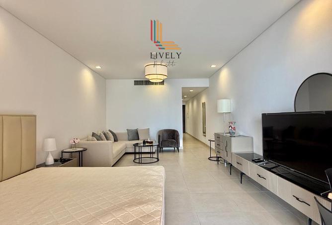 967311 - Property Image 3