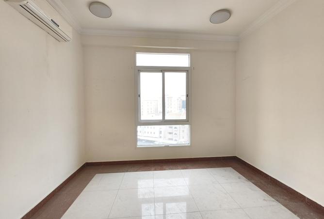 954838 - Property Main Image