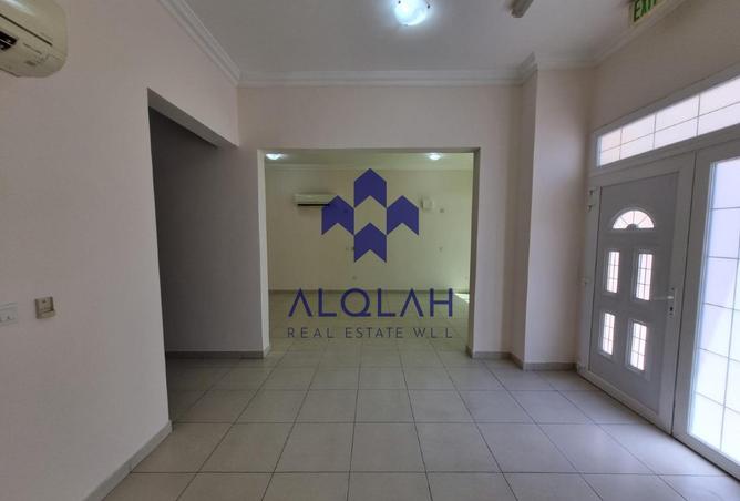 999811 - Property Image 2