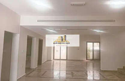 Compound - 5 Bedrooms - 5 Bathrooms for rent in Mamoura 18 - Al Maamoura - Doha