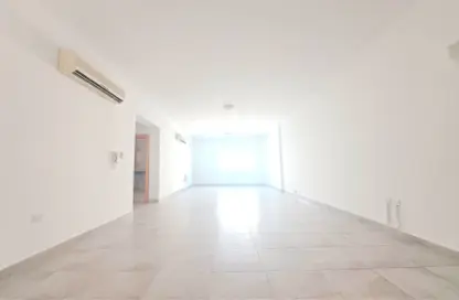 Apartment - 3 Bedrooms - 3 Bathrooms for rent in Al Jazeera Street - Fereej Bin Mahmoud North - Fereej Bin Mahmoud - Doha