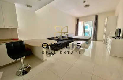 Apartment - Studio - 1 Bathroom for rent in Viva Central - Viva Bahriyah - The Pearl Island - Doha