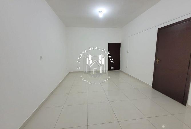 962847 - Property Image 3