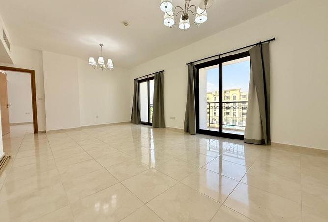 971044 - Property Image 3