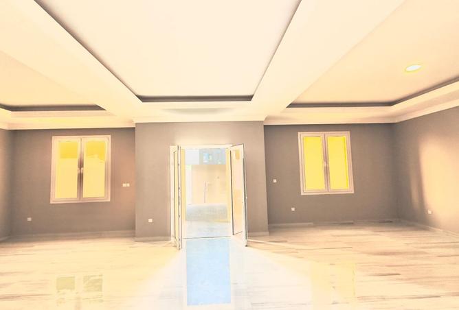 923569 - Property Image 2