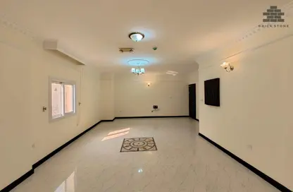 Apartment - 2 Bedrooms - 3 Bathrooms for rent in Najma street - Old Airport Road - Doha