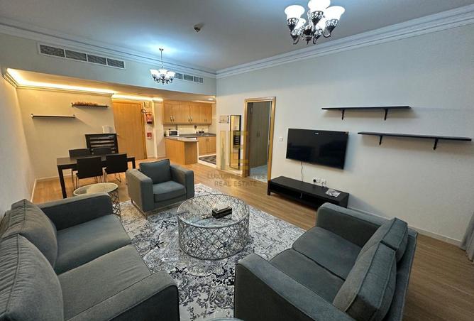 985514 - Property Image 2