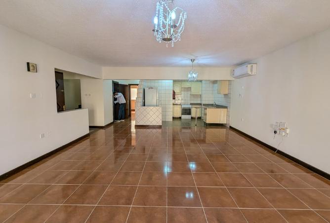 964082 - Property Image 2