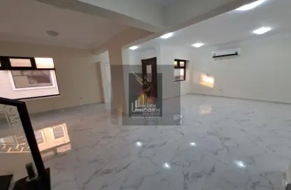 مجمع سكني - 4 غرف نوم - 4 حمامات للايجار في شارع  بو هامو - أبو هامور - الدوحة