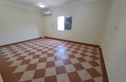 شقة - 2 غرف نوم - 2 حمامات للايجار في شارع الجزيره - فريج بن محمود الشمالي - فريج بن محمود - الدوحة