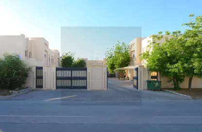Villa - 4 Bedrooms - 4 Bathrooms for rent in Ain Khaled Villas - Ain Khaled - Doha