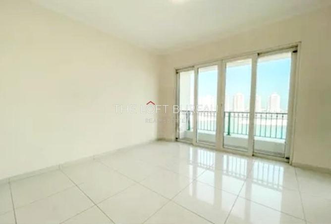 912516 - Property Image 3